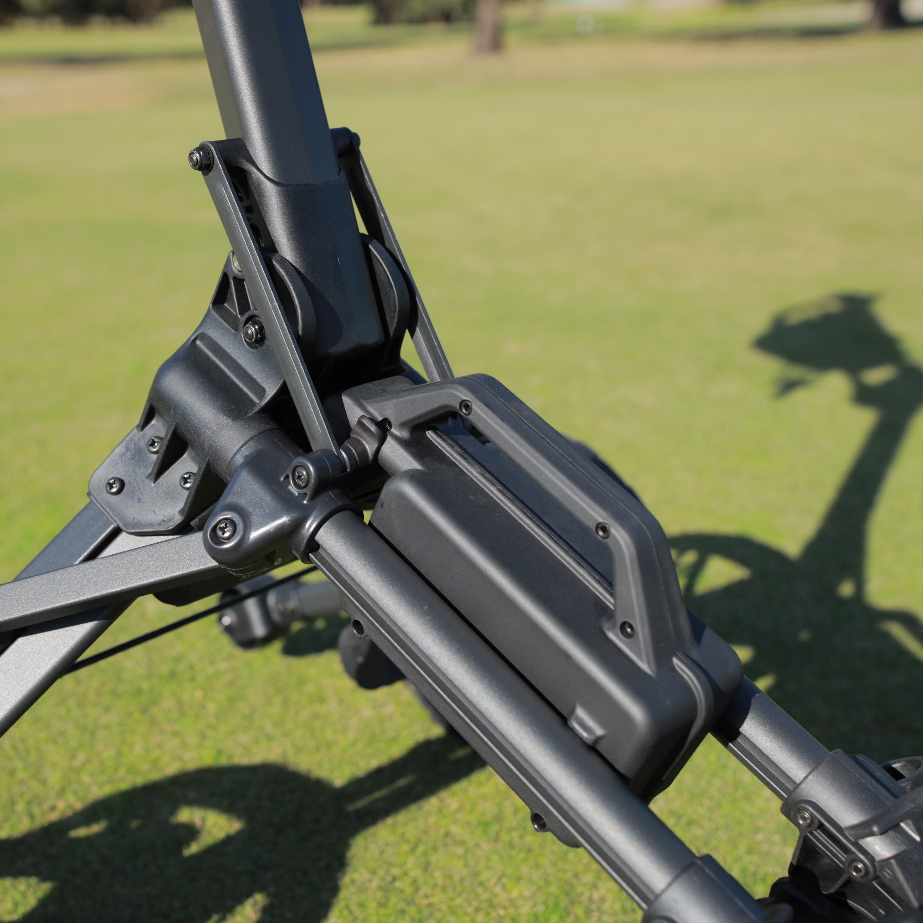 SG-4 Crossover Remote Control Assisted Electric Golf Buggy - Classic Edition